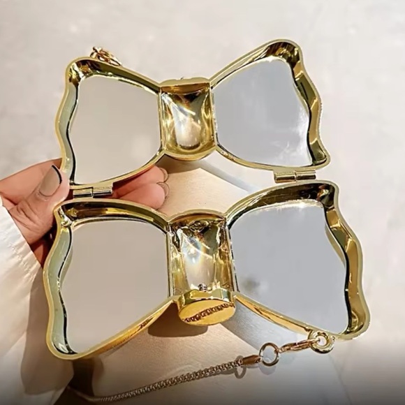Bow Gold Luxury Clutch - Picture 12 of 12